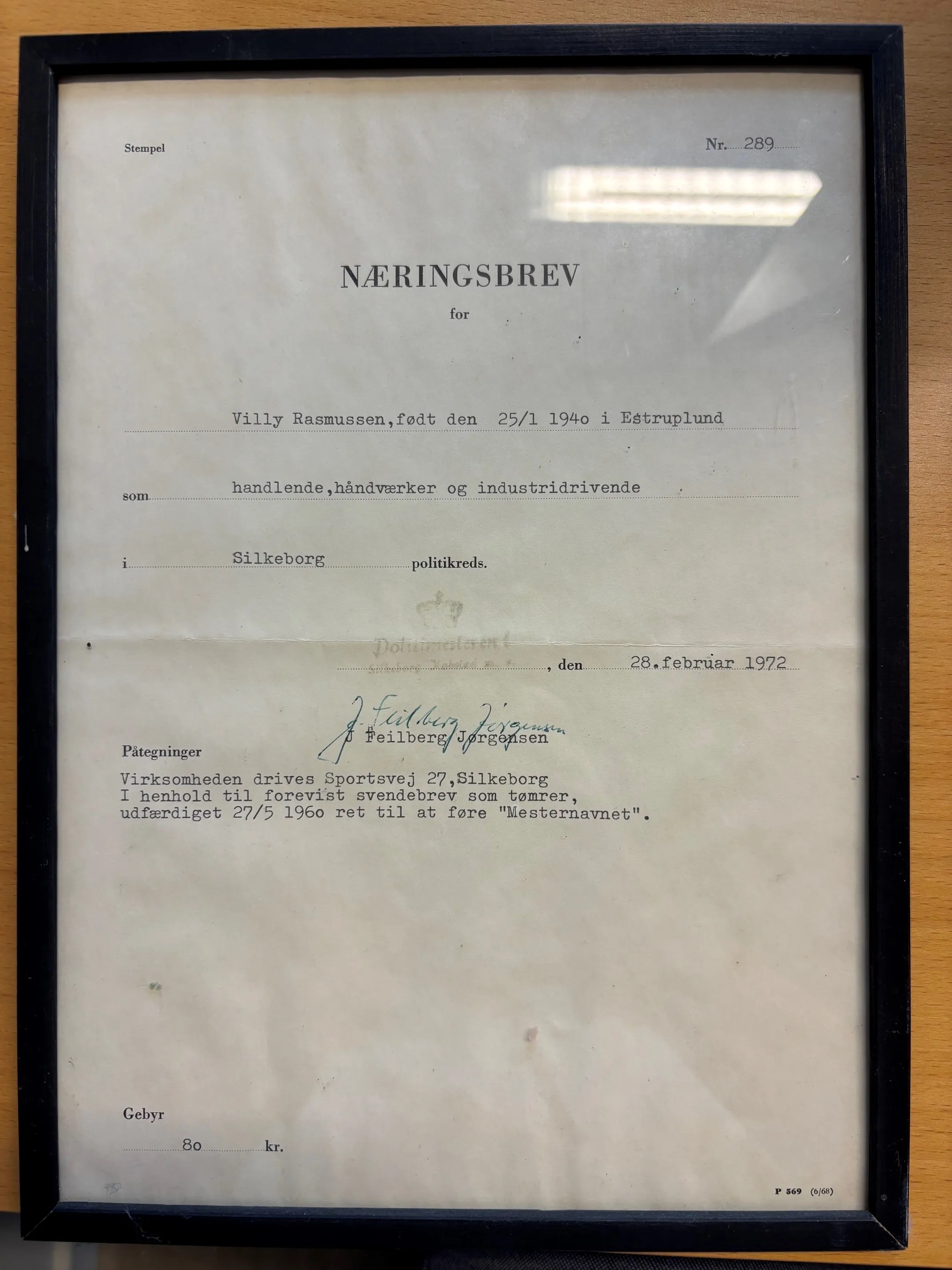 Villy Rasmussens næringsbrev fra 1972, som gav ham ret til at drive tømrervirksomhed i Silkeborg